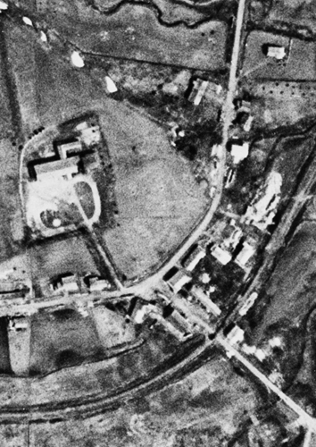 枝幸町歌登毛登別の空中写真。昭和23年5月7日、米軍撮影（角度補正）。