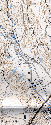 2万5千分の1地形図「錦岡」（平成3年修正測量）を約0.85倍に縮小。