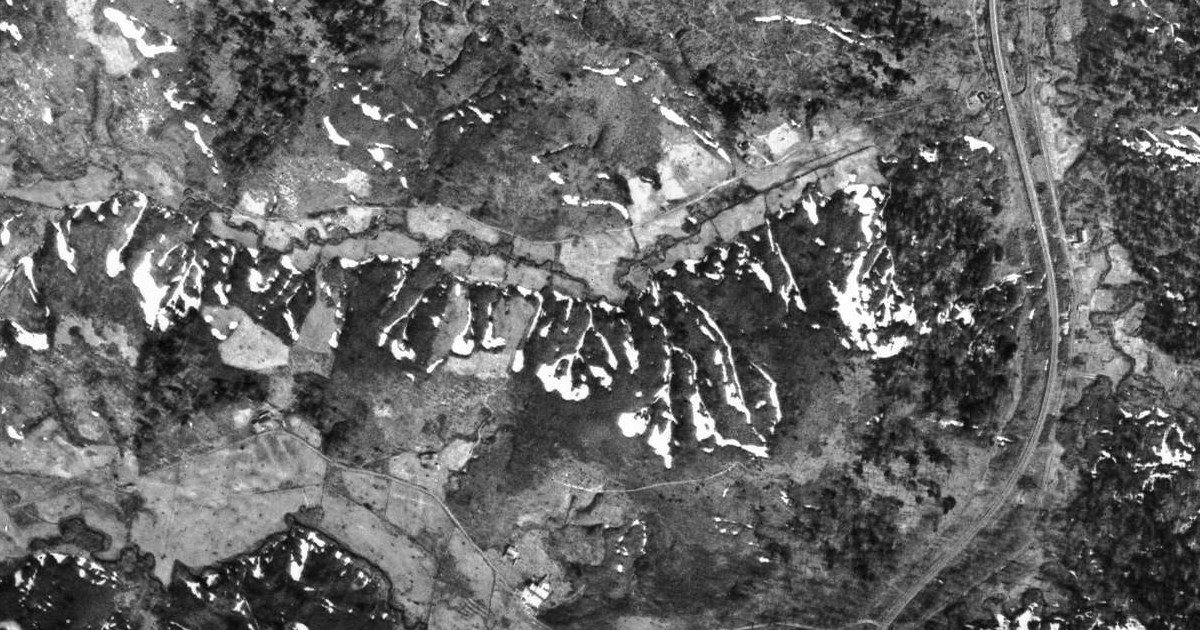 中頓別町字栄付近、1948年5月7日撮影。「国土地理院・地図・空中写真閲覧サービス」より引用。